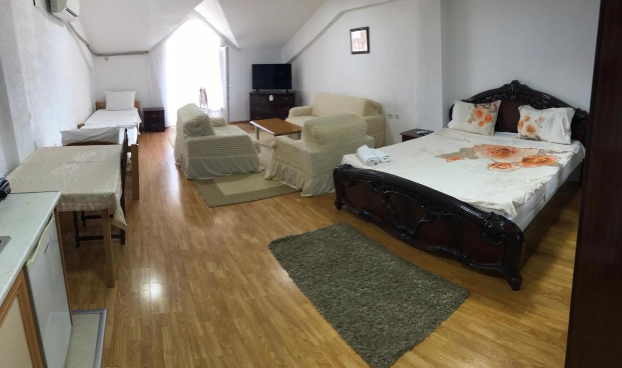 Hotel Venecia Apartments Struga Luaran gambar