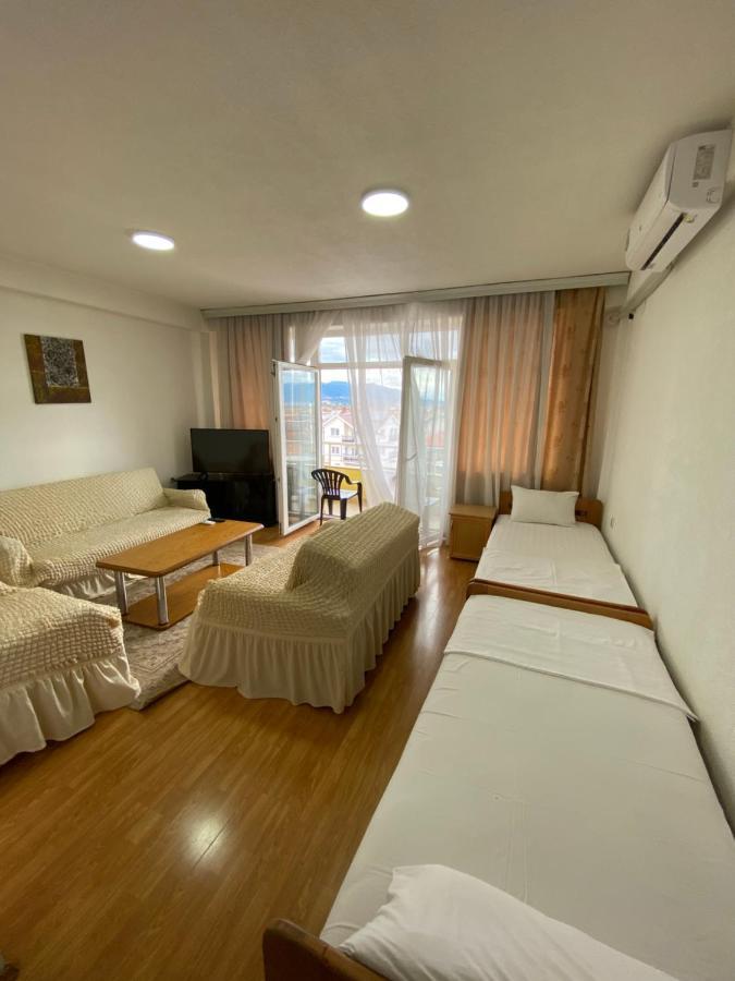 Hotel Venecia Apartments Struga Luaran gambar